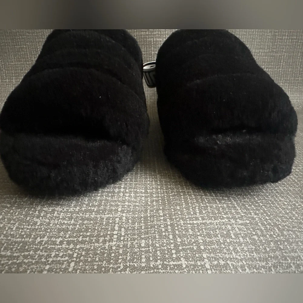 UGG Black Fluff Yeah Slides Slippers with Logo Strap size 9 - Picture 5 of 11